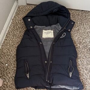 Abercrombie & Fitch Navy Puffer Vest